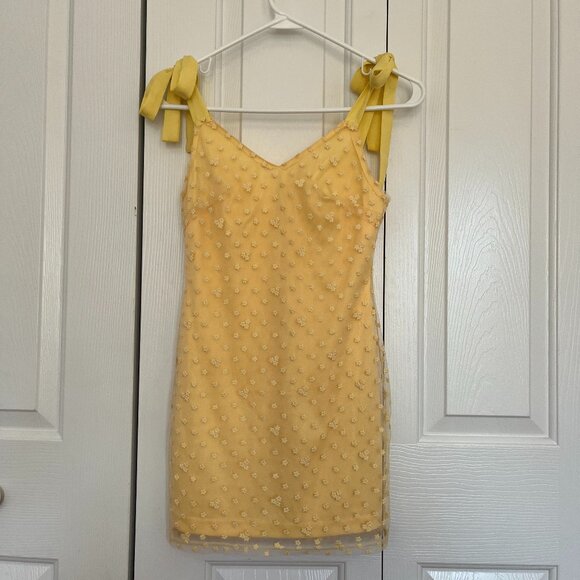 Blue Rain Dresses & Skirts - Francesca's Blue Rain Yellow Tie Strap Mini Dress Size XXS